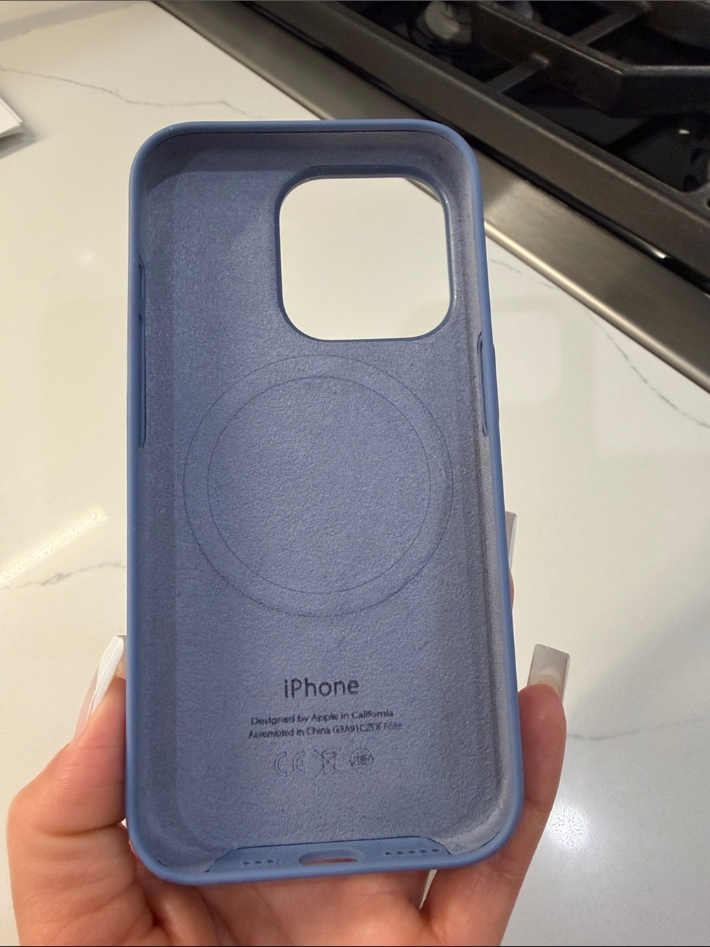 Apple iPhone 15 Pro Silicone Case - winter Blue - Picture 2 of 6